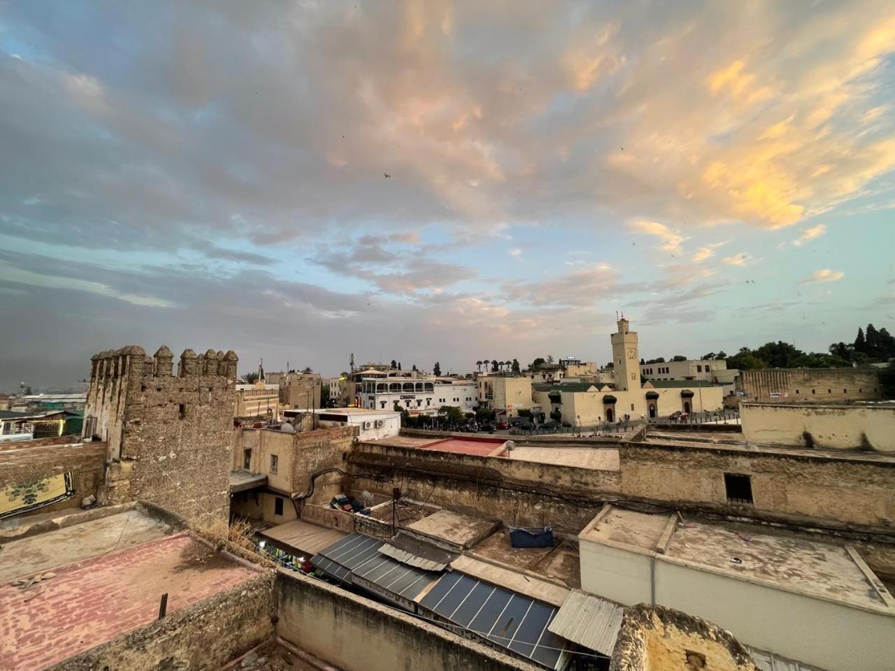 Downtown Hostel Fès Exteriör bild