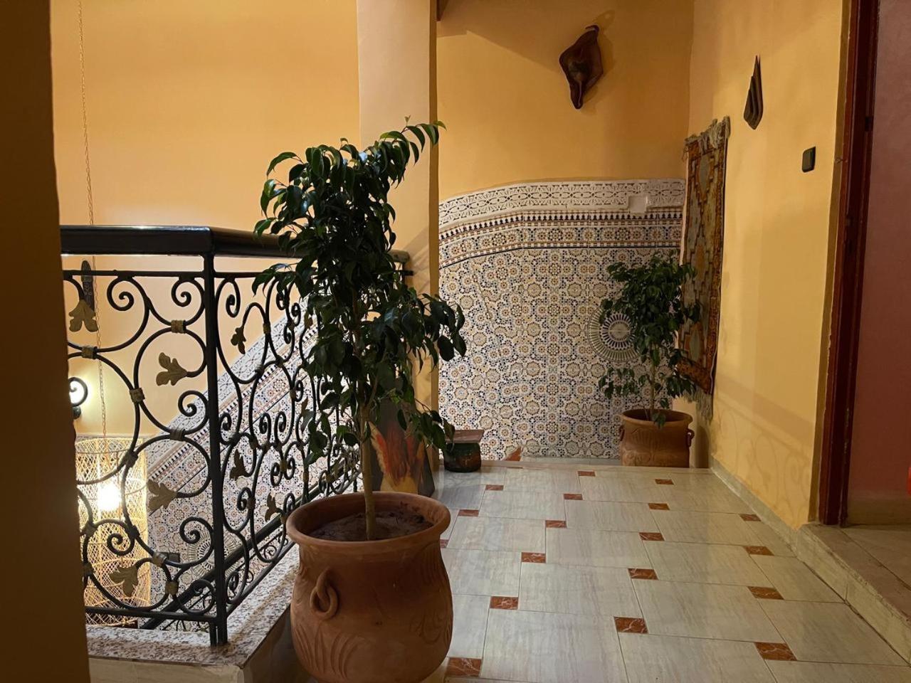 Downtown Hostel Fès Exteriör bild