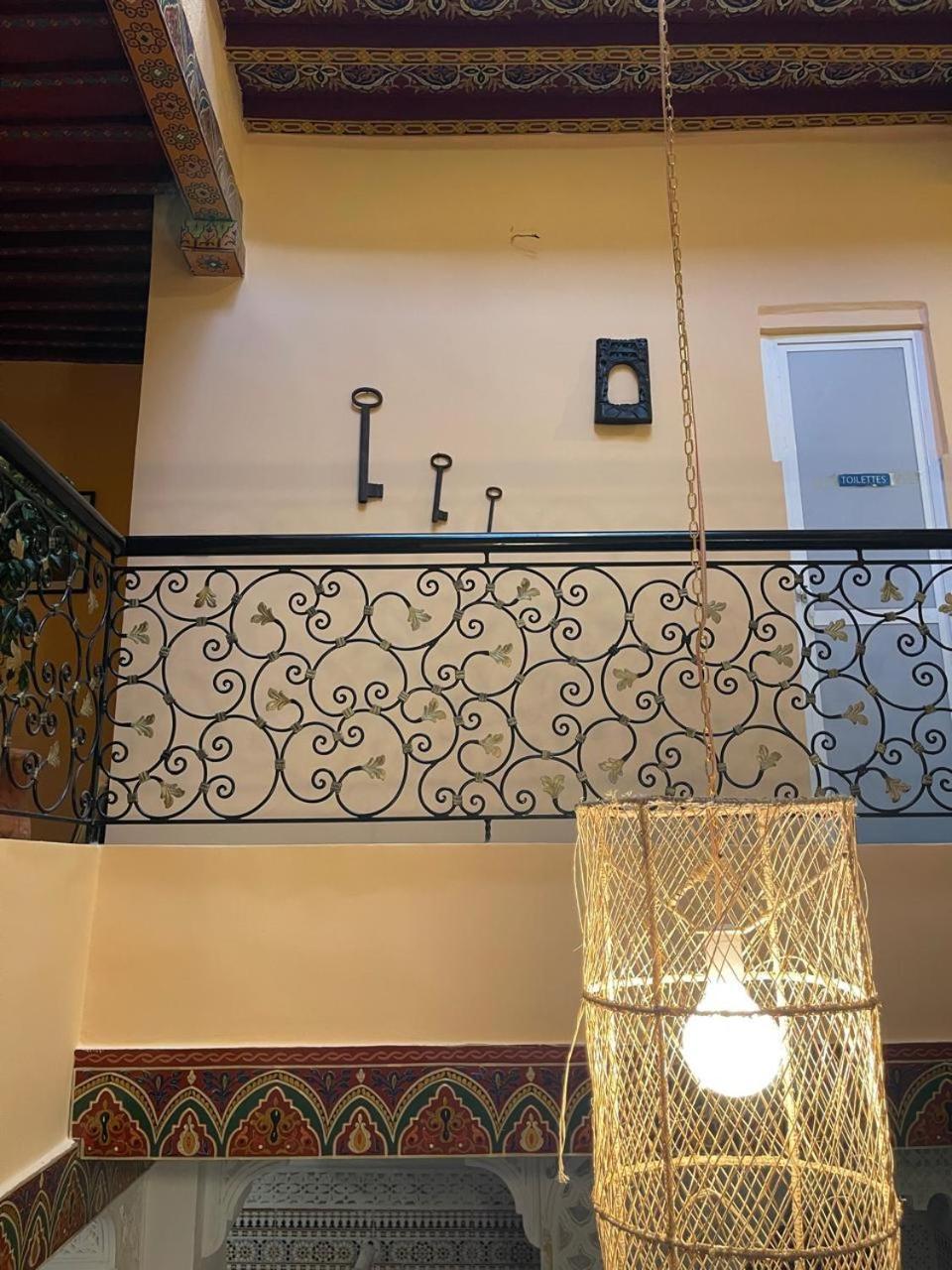 Downtown Hostel Fès Exteriör bild
