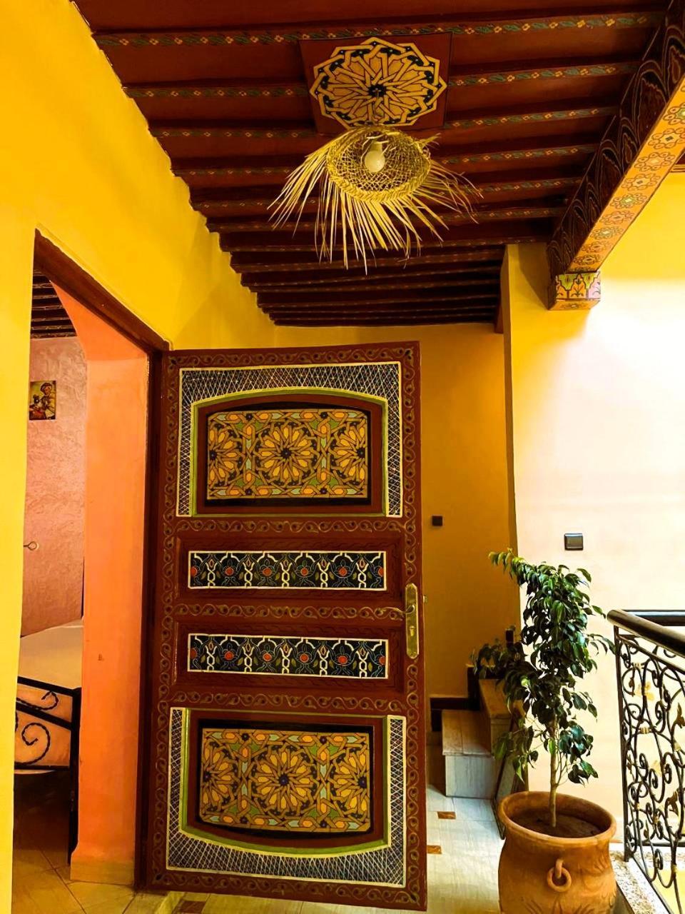 Downtown Hostel Fès Exteriör bild