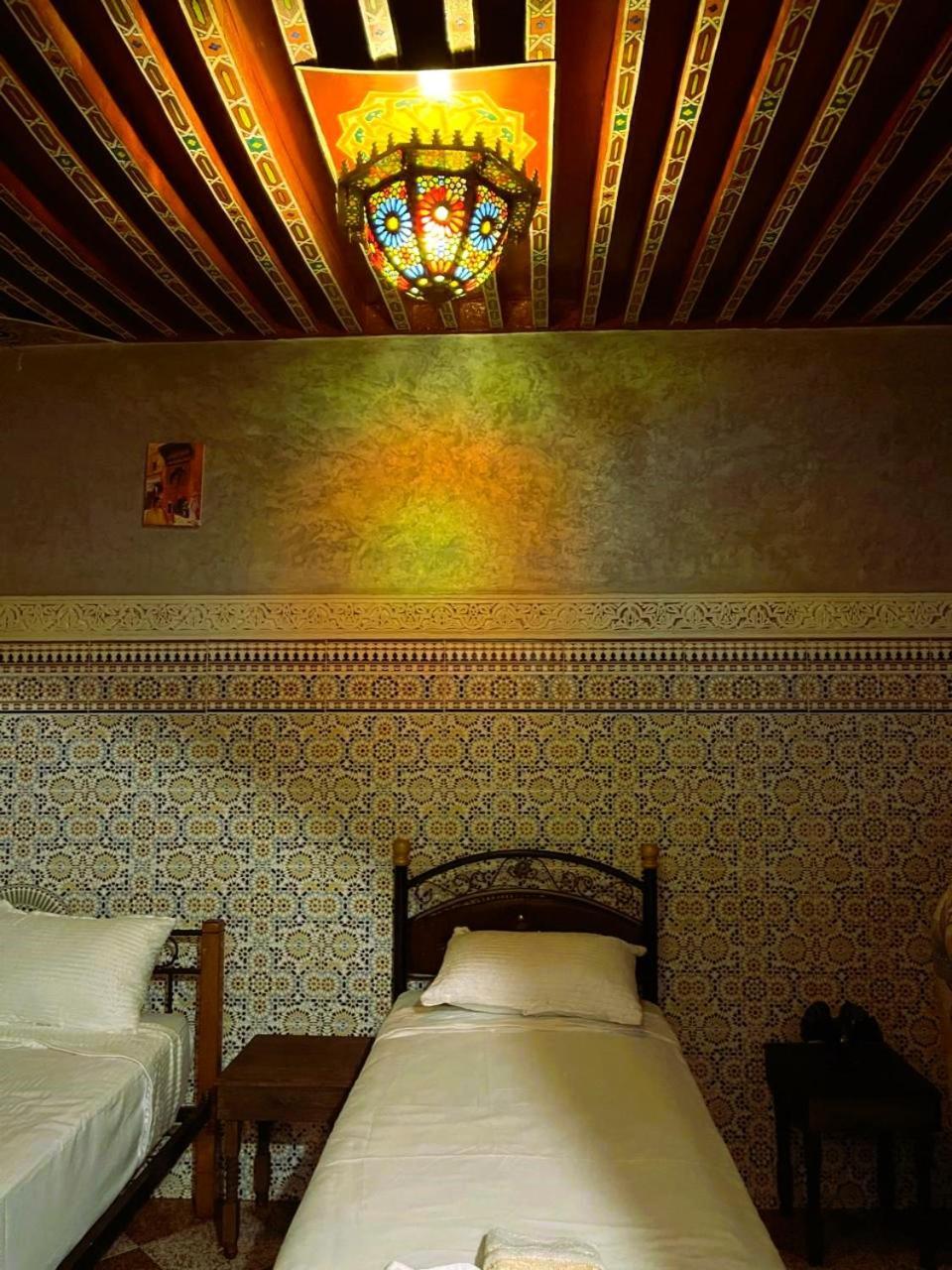 Downtown Hostel Fès Exteriör bild